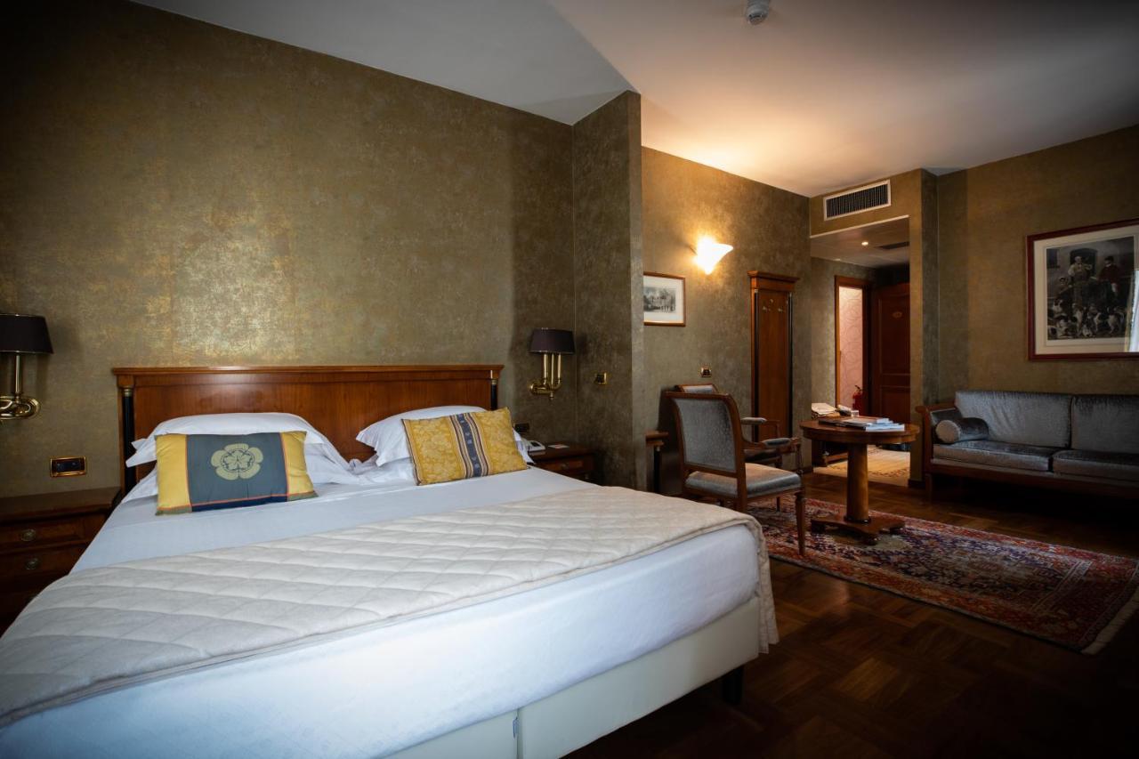 Hotel Palazzo Lovera Cuneo Exterior photo