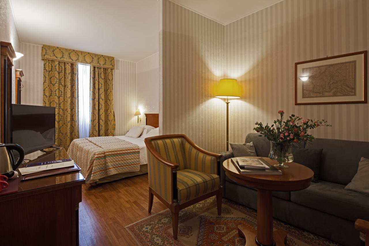Hotel Palazzo Lovera Cuneo Exterior photo